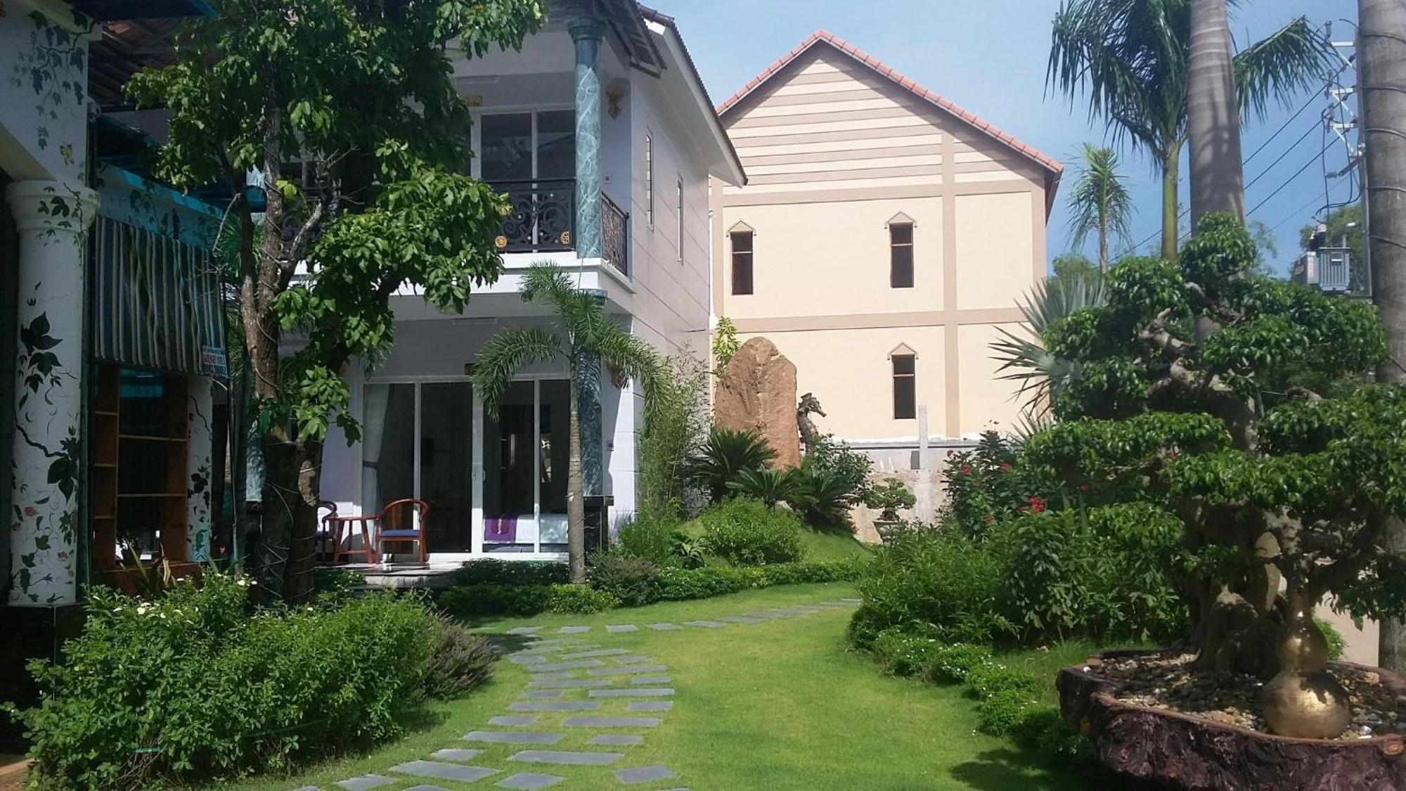 Sweethome Resort & Spa 두옹 동 외부 사진